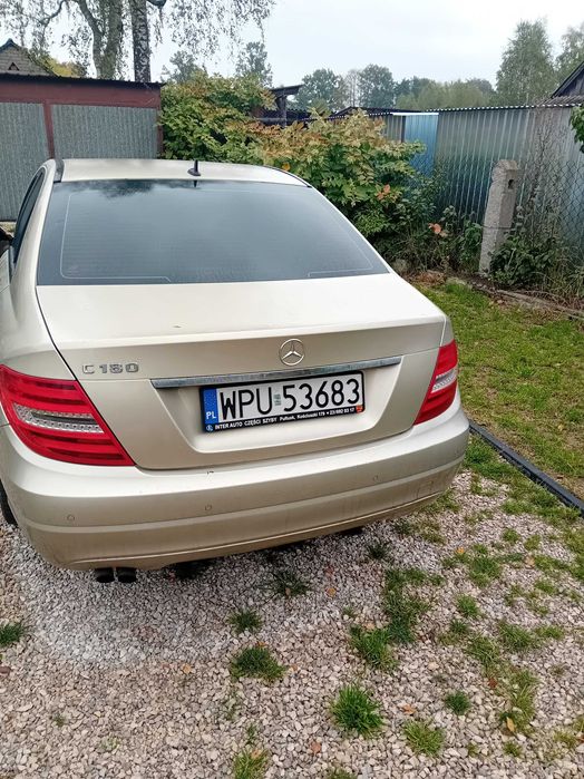 Mercedes C180  2011r.