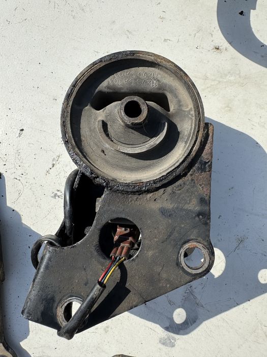 11270CA103 | Подушка двигателя Nissan Murano z50 3,5 2003-2008г.