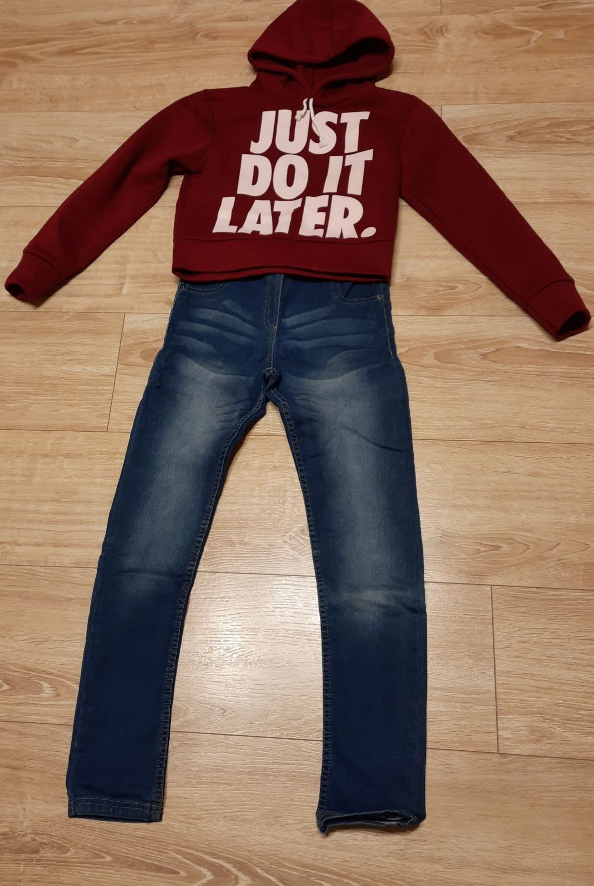 Bluza plus spodnie  jeansowe