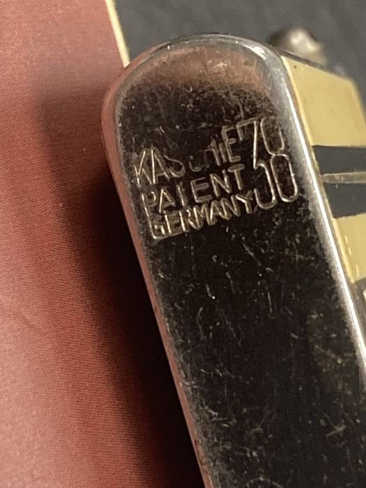 Isqueiro Karl Schieder K38, antiguidade