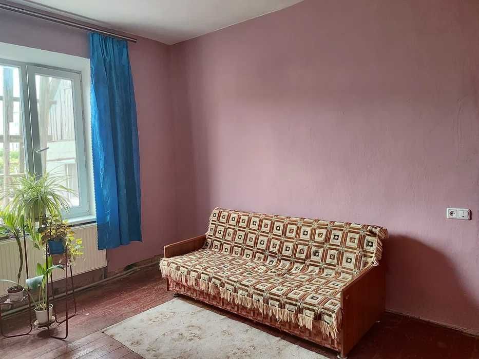 (13) Продам крепкий дом в ПГТ Великодолинском