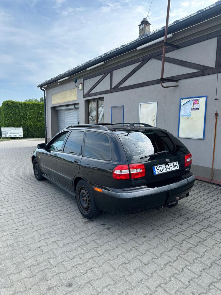 Volvo V40 1.8 16v 122KM hak klima skóra