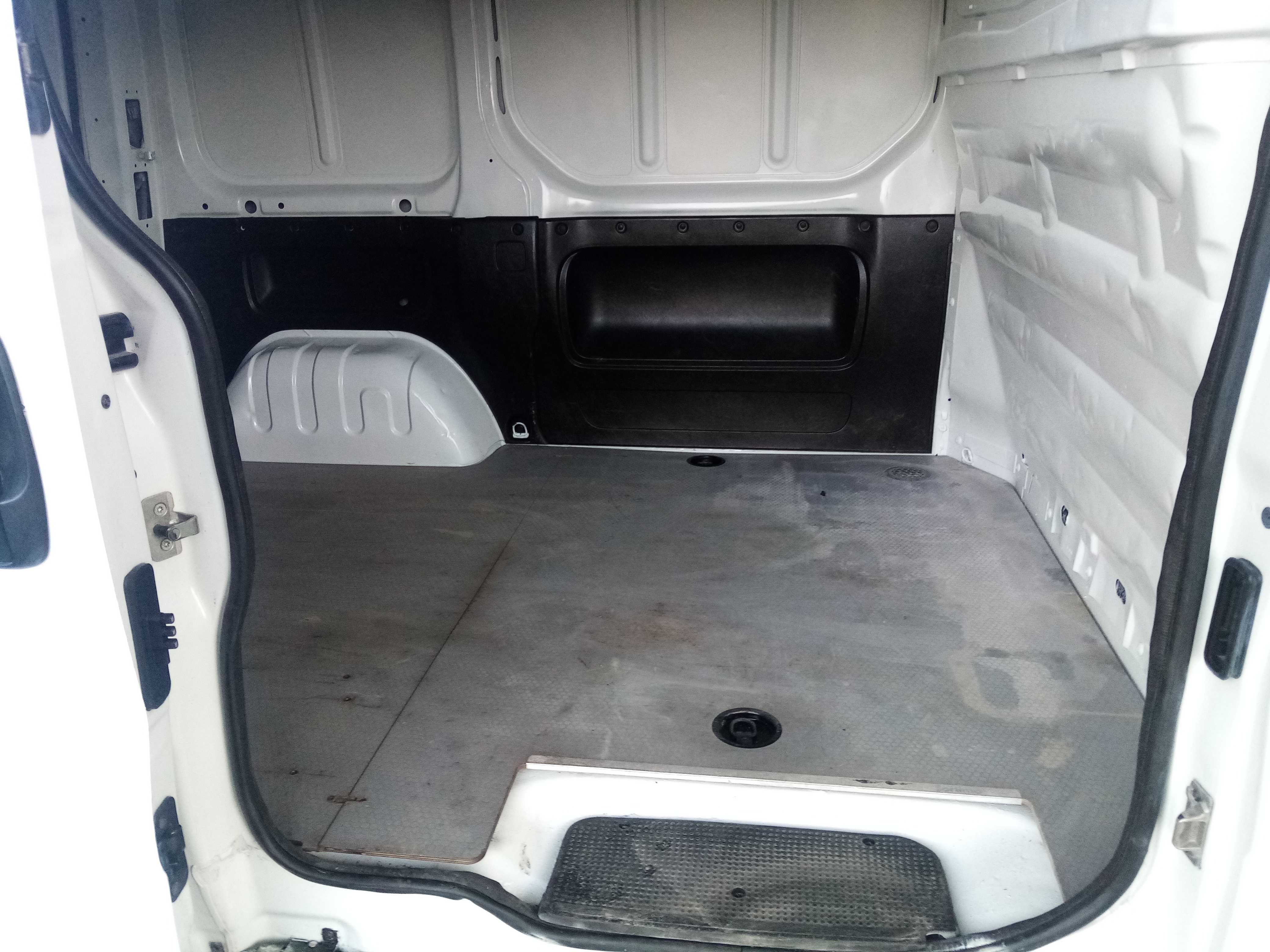 Trafic 2011R 2,0 DCI  Klima L1H1