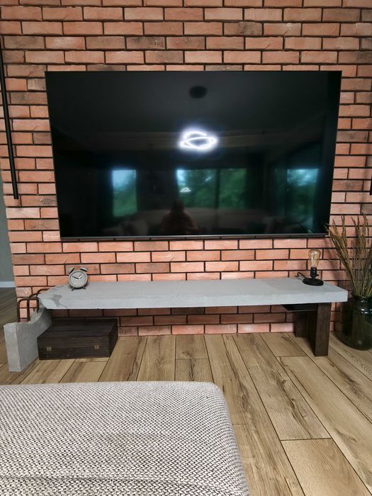 Loftowa szafka RTV z betonu