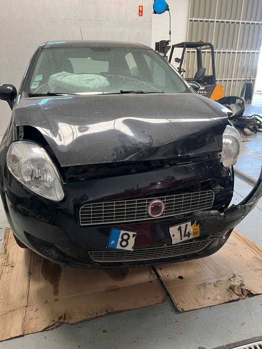 Peças Grande Punto 1.2 i 2010