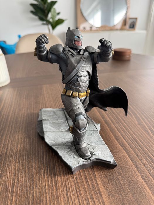 Kotobukiya Batman vs. Superman: Dawn of Justice: Batman ArtFX+ Statue