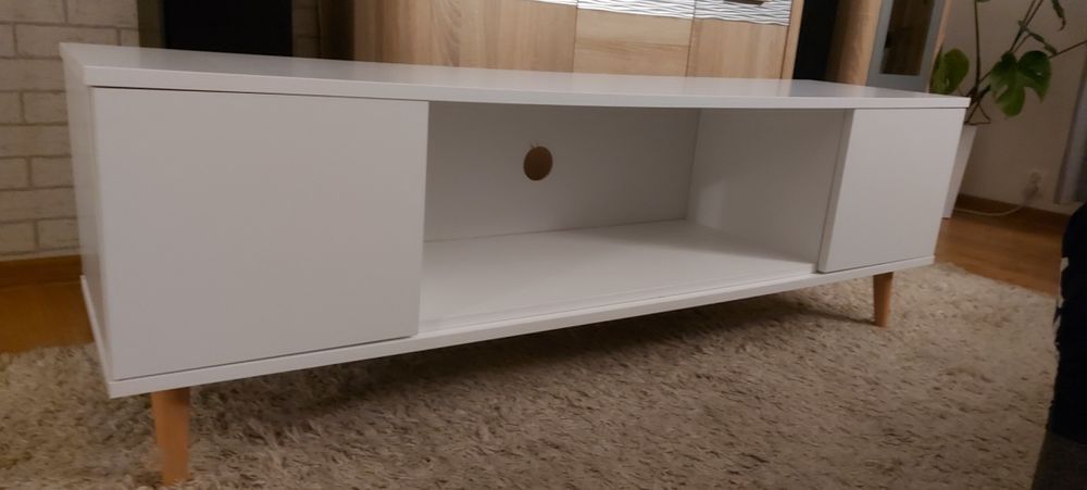 Szafka pod tv Focus.