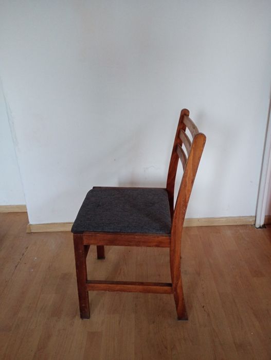 Krzesla, 4szt ladne, do stołu