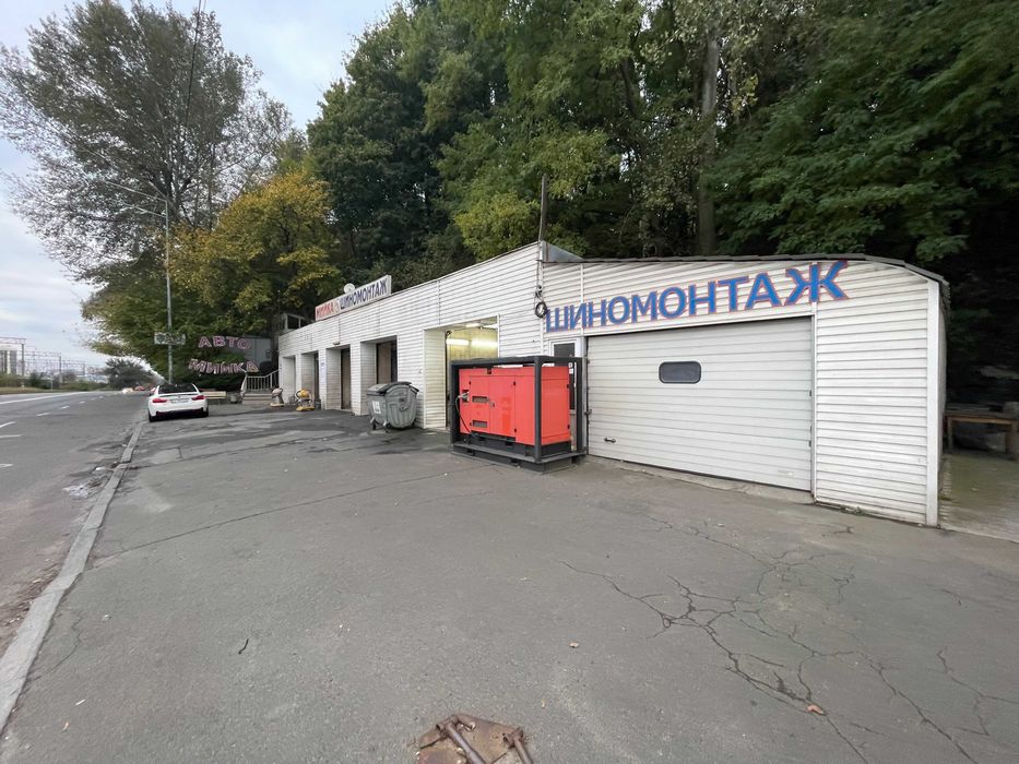 продам приміщення під автомобільну мийку , красна лінія