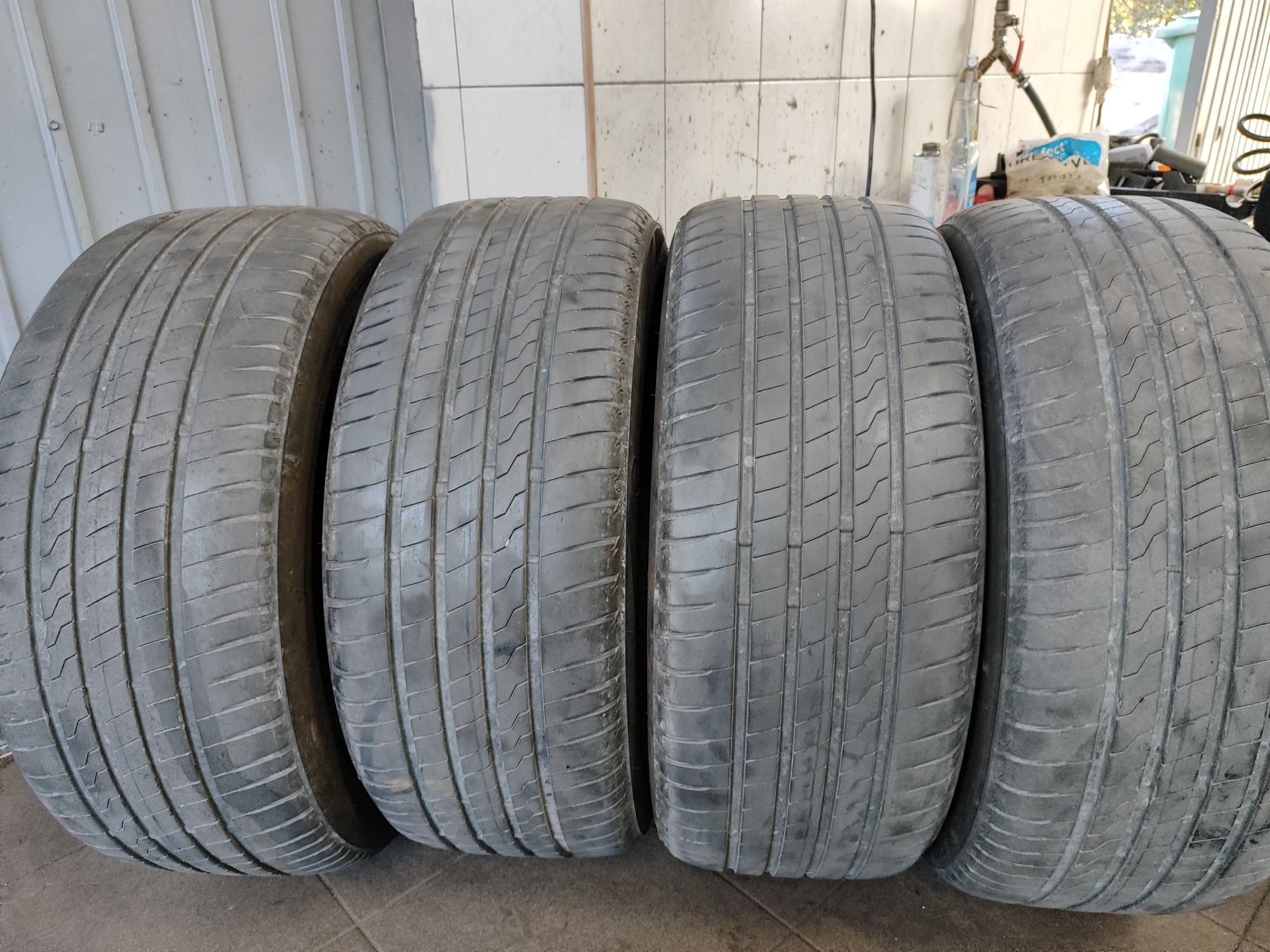 Opony letnie FireStone 235/45/18
