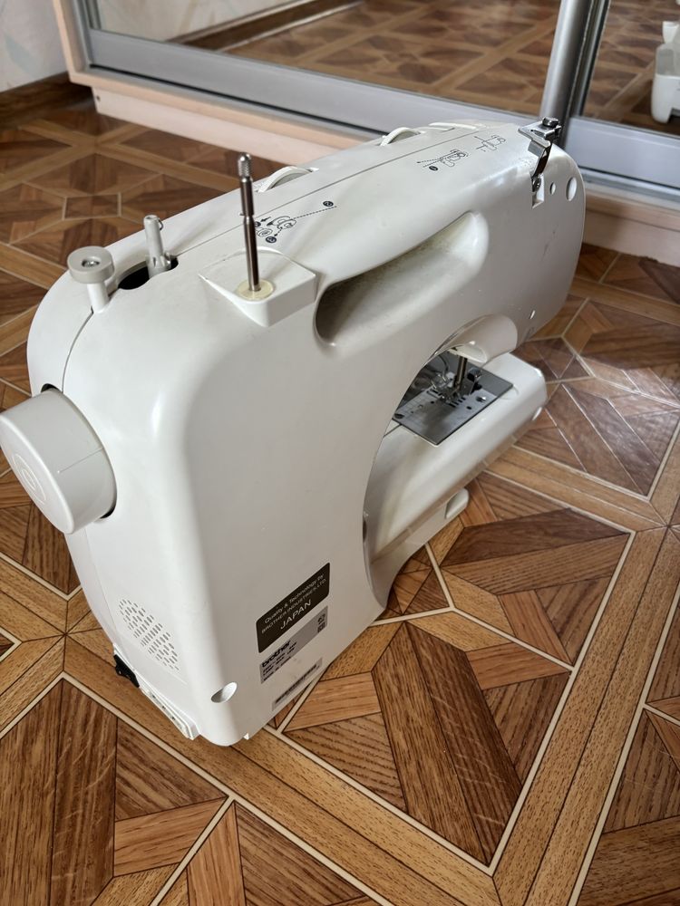 Швейна машинка Brother comfort 25A