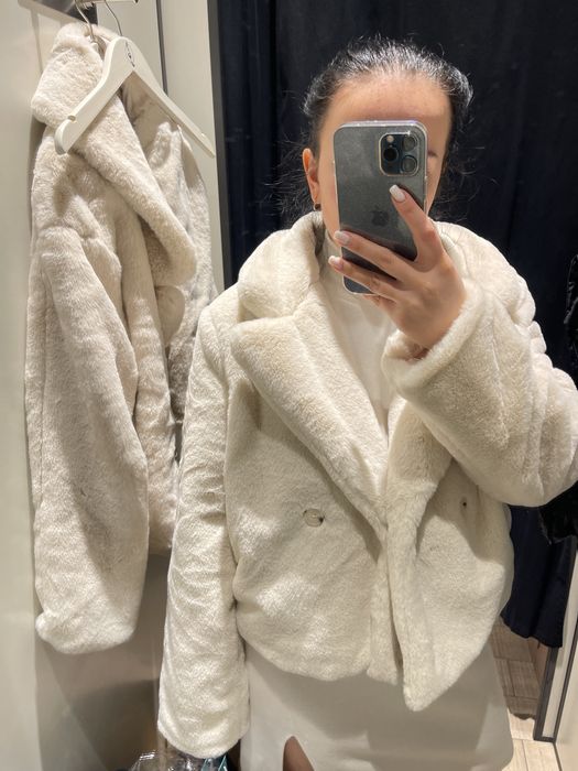 Шубка Stradivarius