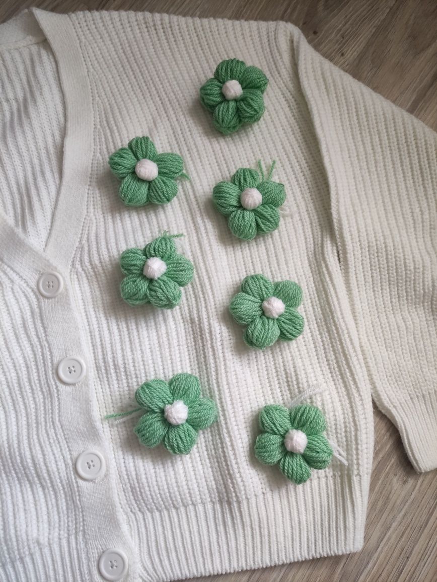 Kwiaty 3D idealne do kardiganów swetrów