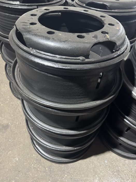 Диск колесный 7,5 на 10 шпилек  в отличном состоянии