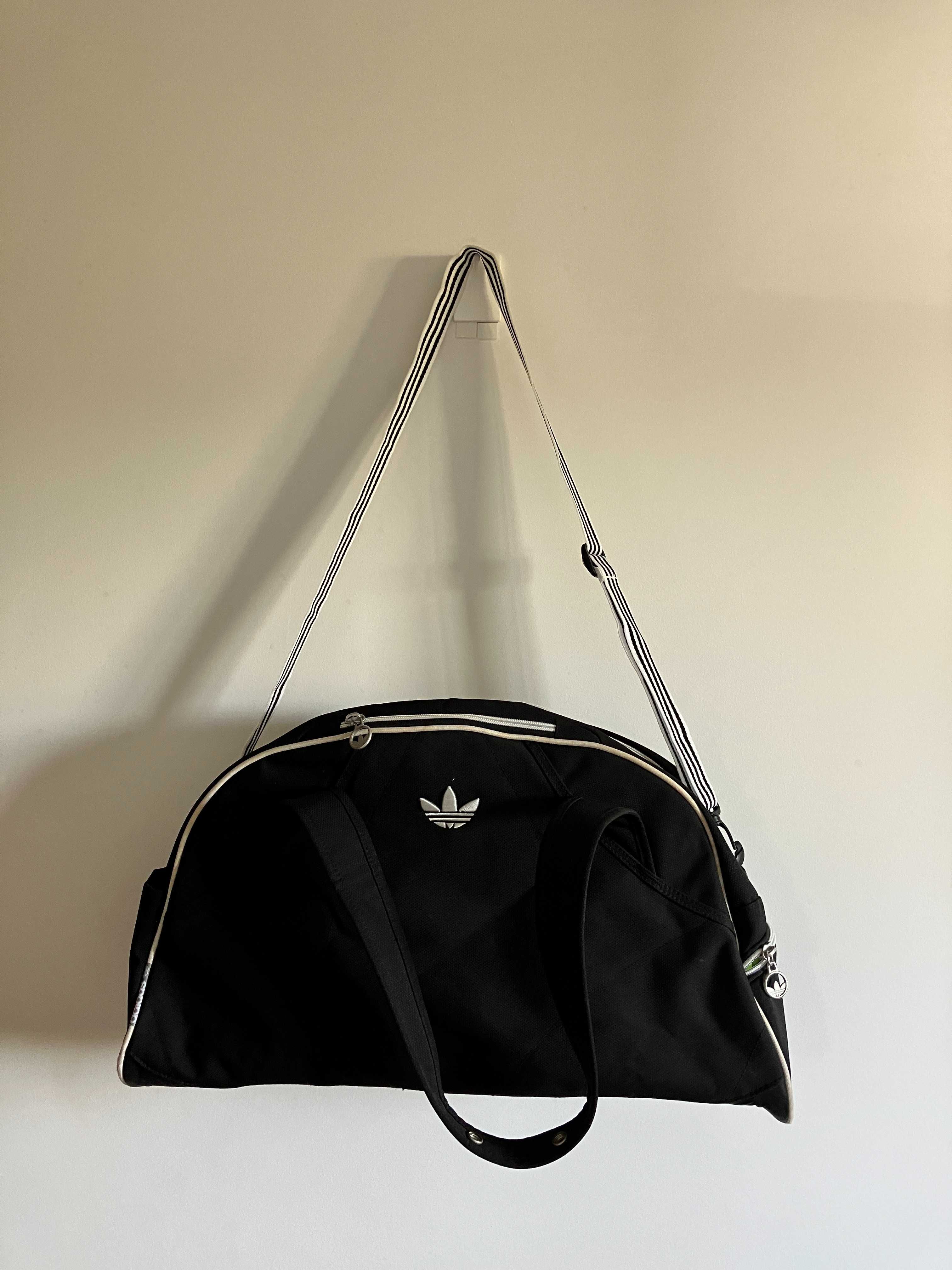 Mala desportiva Adidas - Bolso para Ginásio ou desporto Adidas