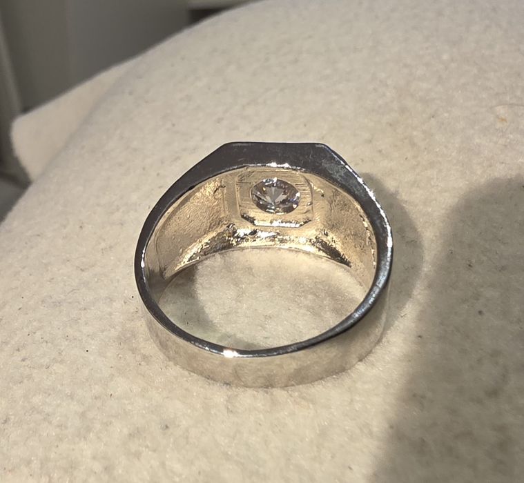 Sygnet metalowy męski z cyrkoniami