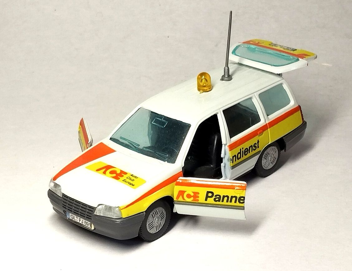 Opel Cadette variant 5 door 1/43 Gama