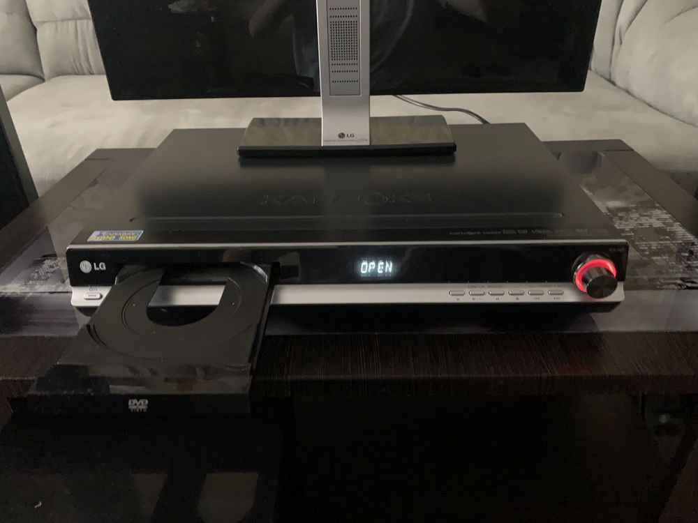LG DVD караоке ресивер домашній кінотеатр