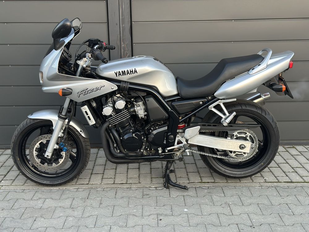 Yamaha Fazer 600 z 2001r 1 wlasciciel Niemcy 14 tys km