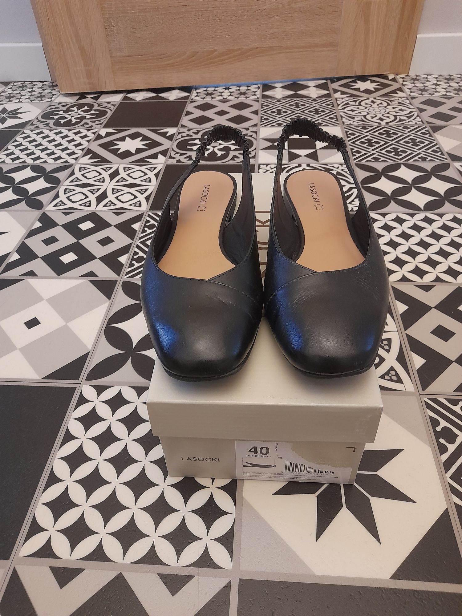 Buty baleriny skórzane 40 beż pięt