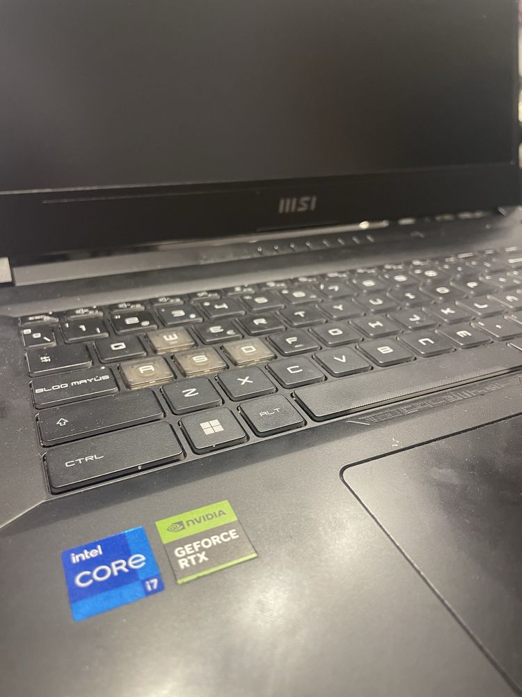 Msi katana 15 1.5TB rtx 4060