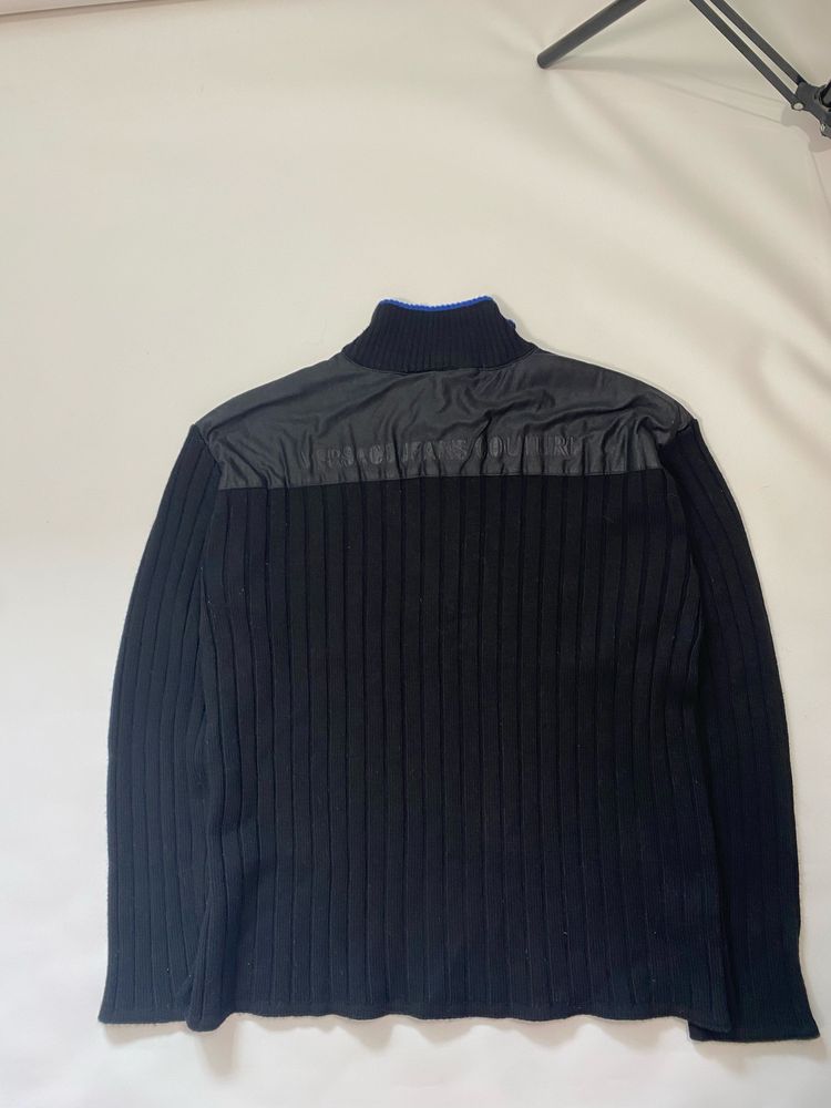 Свитер Versace Jeans Couture крупной вязки Lampo