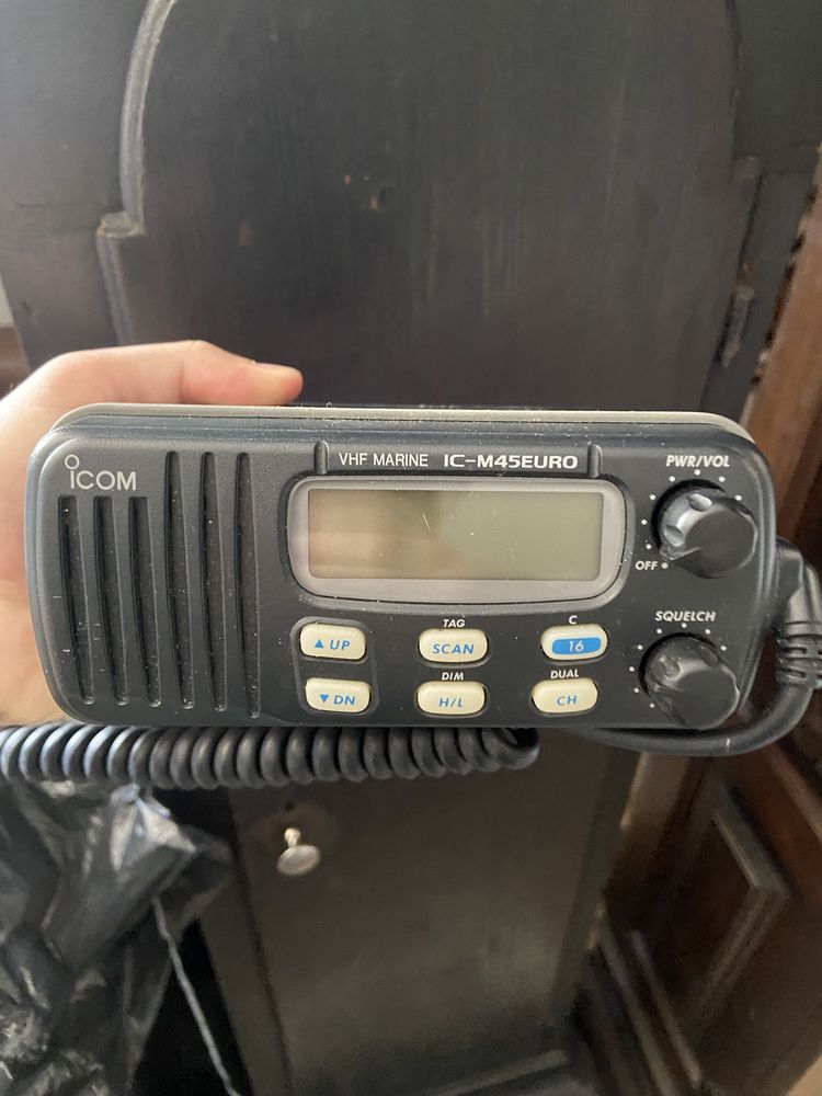 Radio transrecetor vhf ICOM