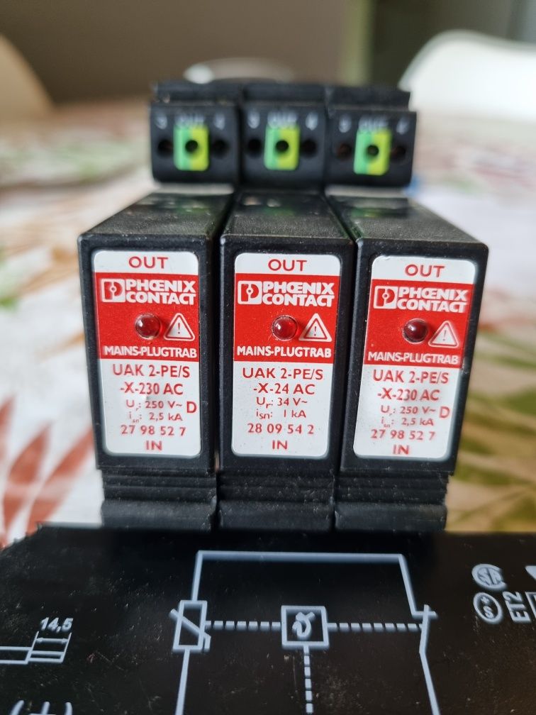 Phoenix Contact UAK 2-PE/S-X-230AC-ST.