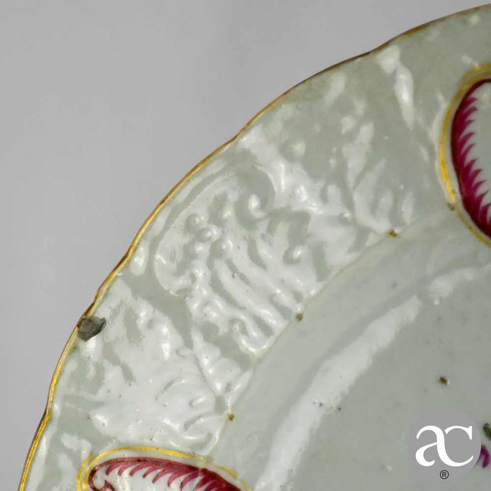 Prato porcelana da China, modelo Meissen, período Qianlong, séc. XVIII