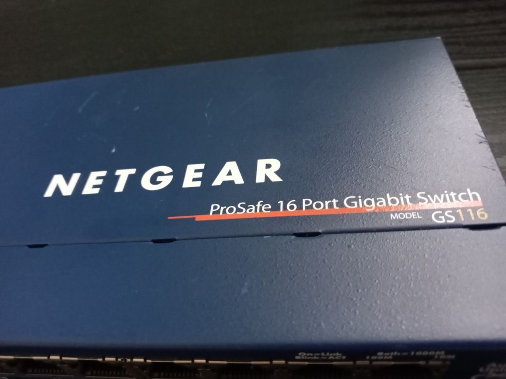 Комутатор мережевий Netgear ProSafe GS116 16-port Switch Review