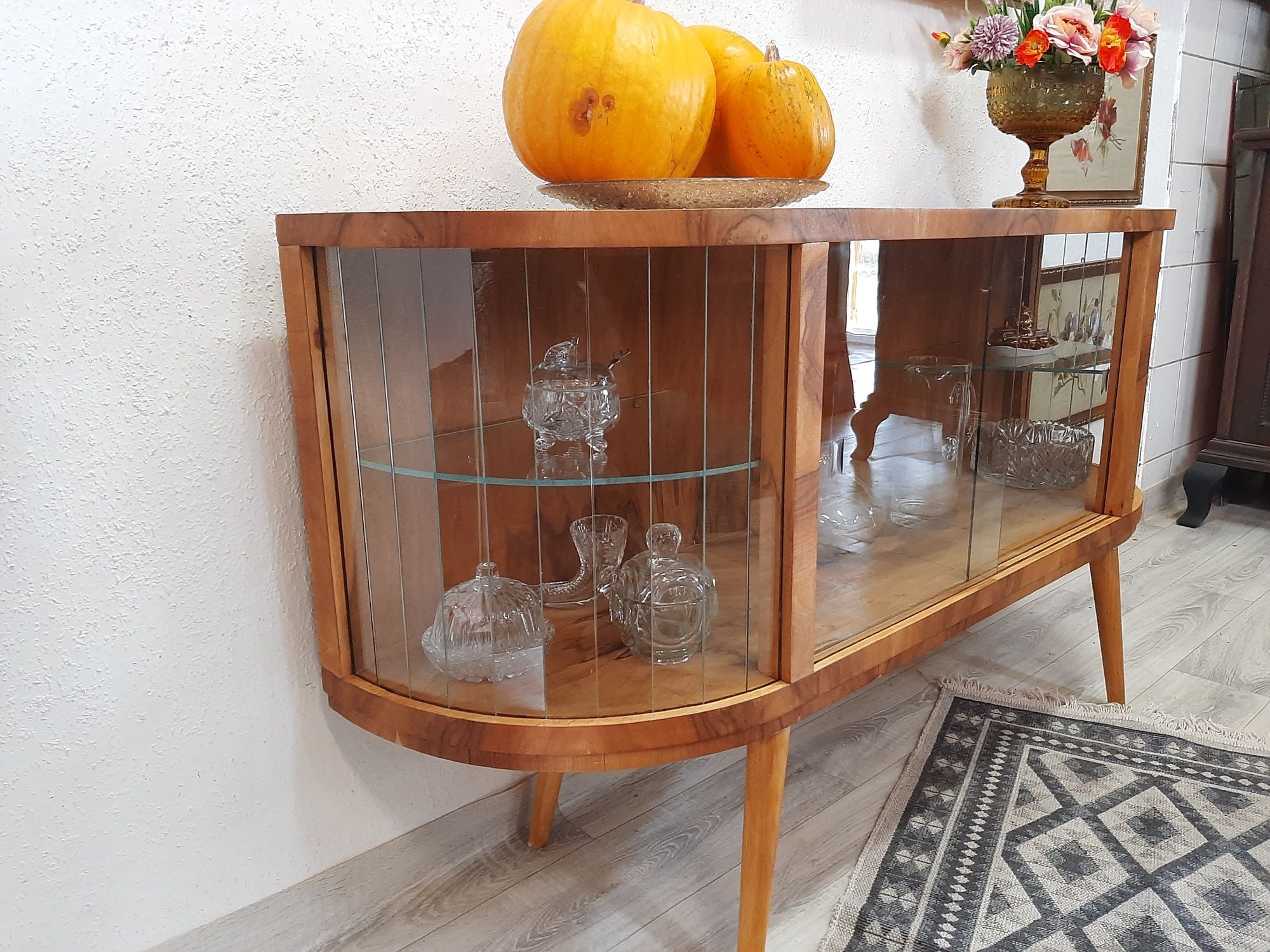 Komoda w stylu art deco po renowacji
