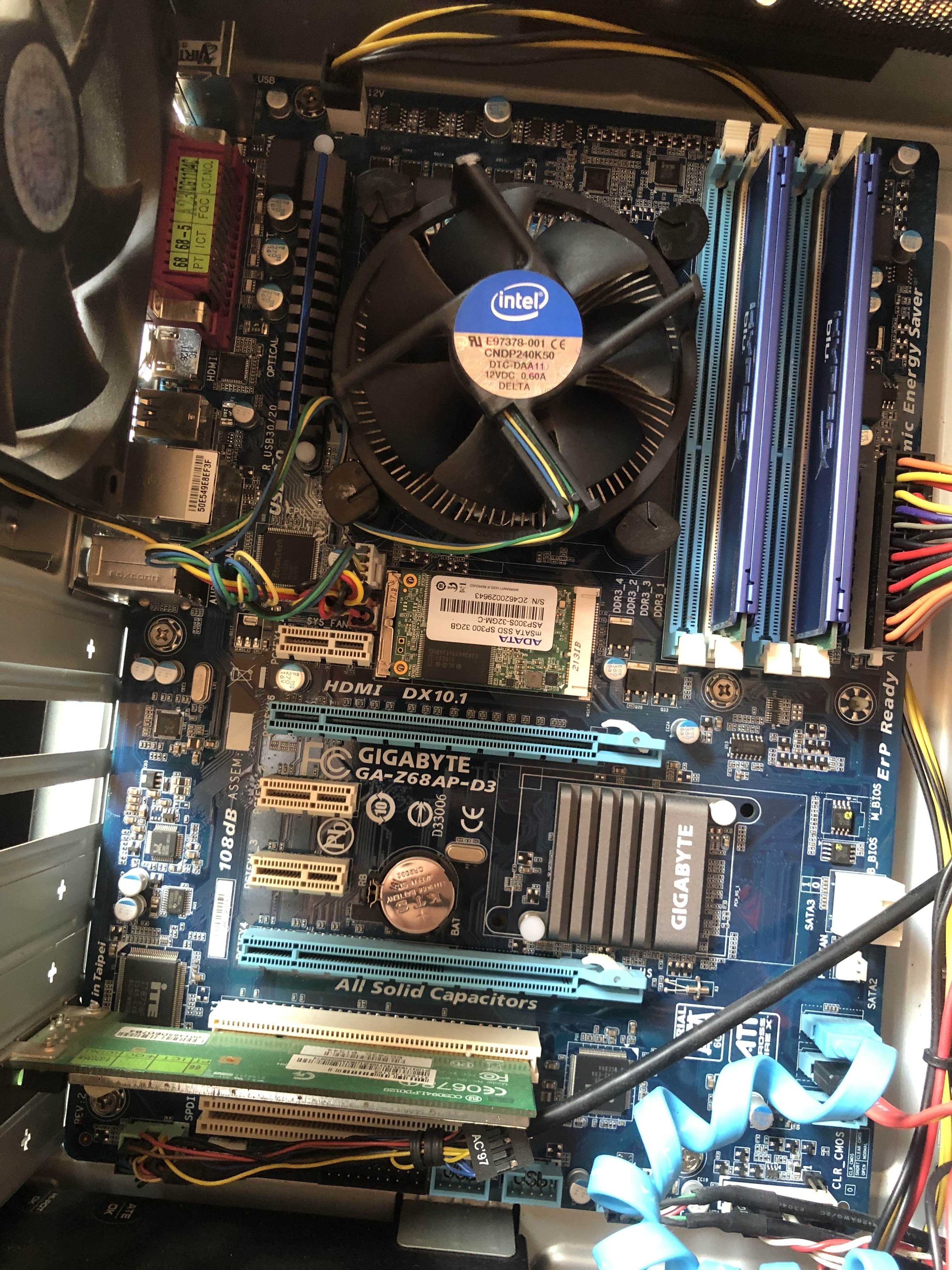 Części komputerowe ASRock G41C-VS Gigabyte GA-Z68AP-D3 HDD 500gb 350W