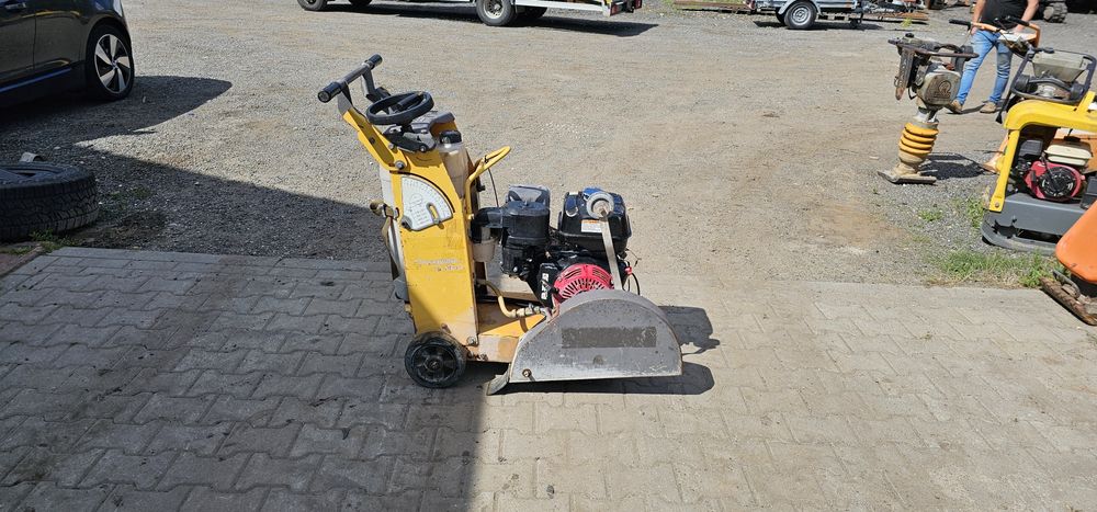 Piła do asfaltu piła do betnu Husqvarna FS400LV  Piła jezdna