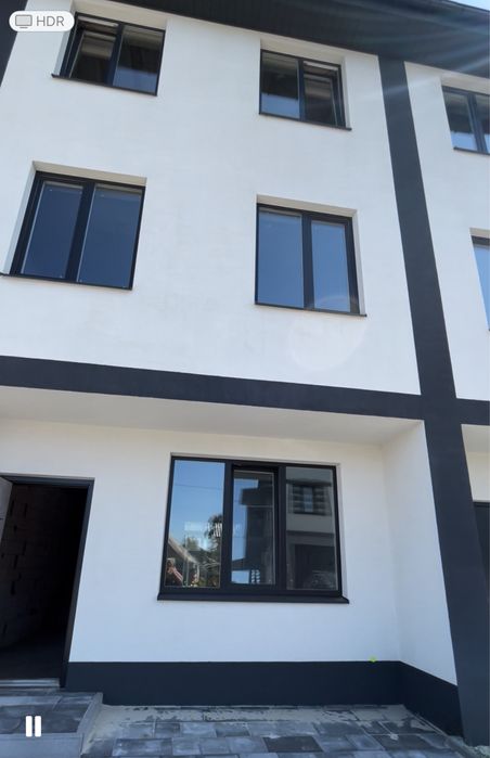 Продам ТАУНХАУС в центрі Вишневого без ремонту БЕЗ КОМІСІЇ