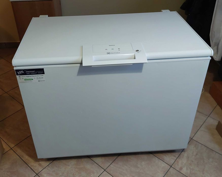 Sprzedam zamrażarkę 400l skrzyniową firmy Electrolux