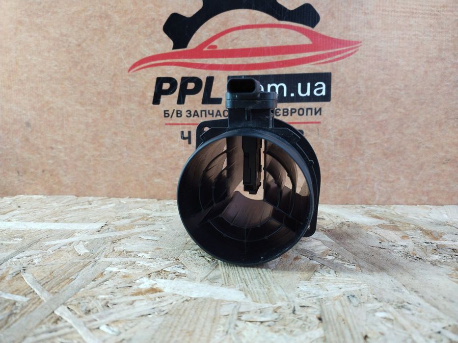 VW Tiguan II 2016- Kodiaq Датчик расхода воздуха расходомер 05L906461B