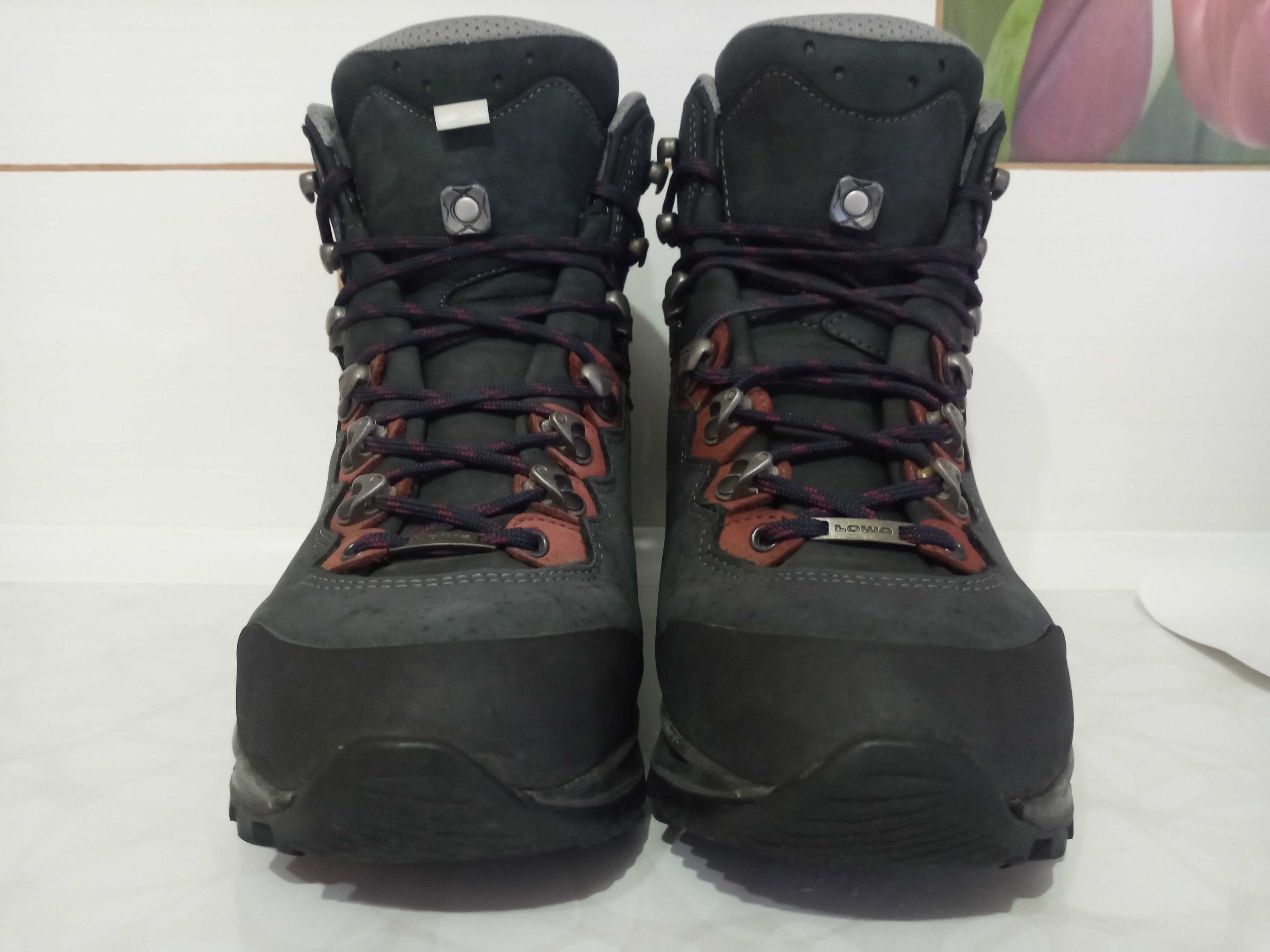 Ботинки Lowa gore-tex 40 размер