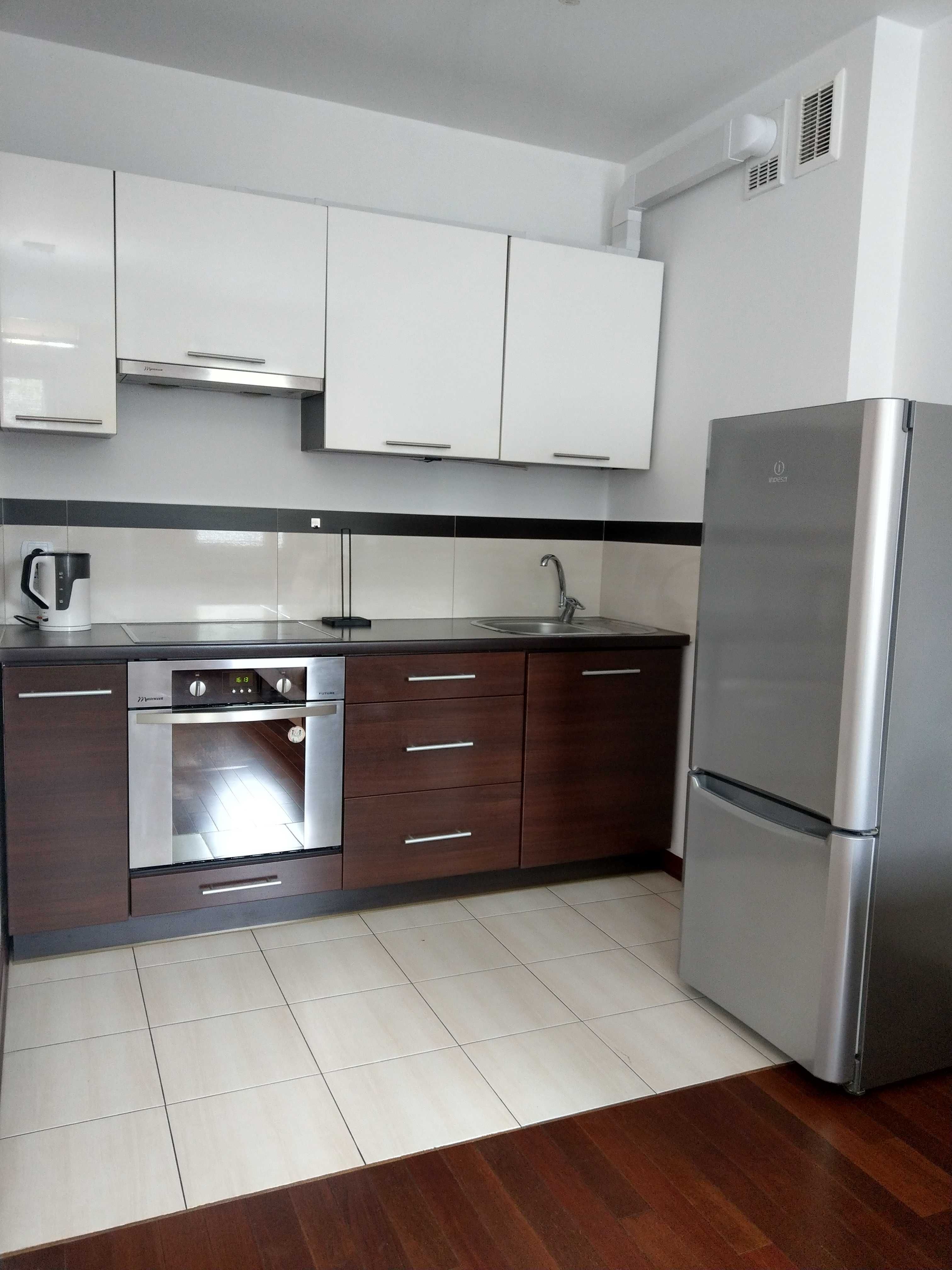 Komfortowe 2-pokojowe mieszkanie / 43 m2 / 1 piętro / z balkonem