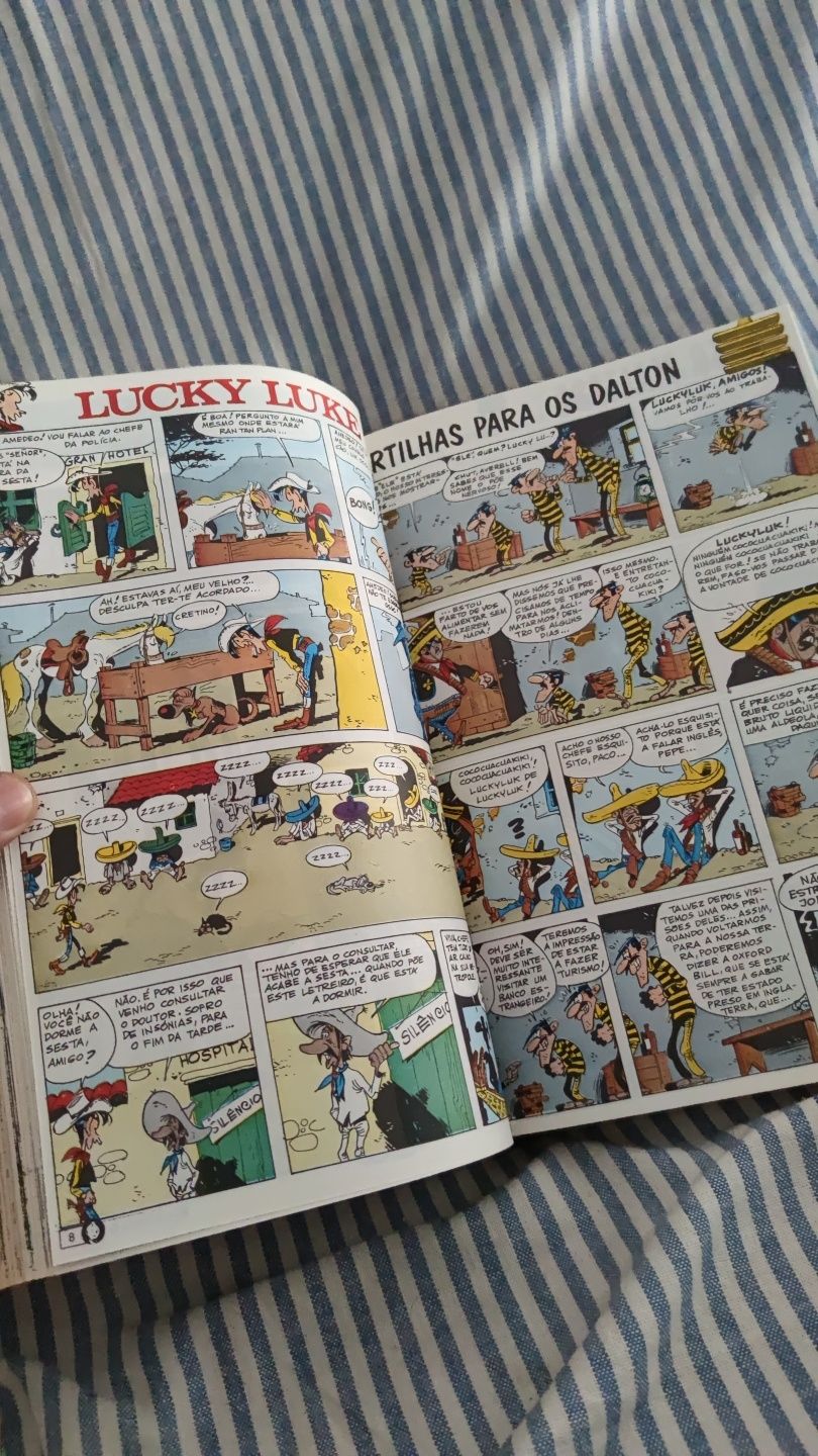 Album Tintin N15, encadernação de origem - 8 ano, 1° volume
