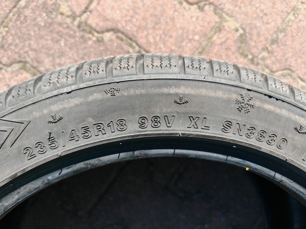 Opony zimowe snów master 235 45 R18 98V
