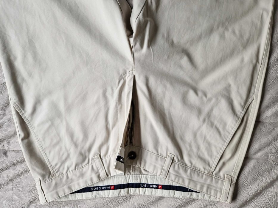 Calças Marlboro e Mike Davis