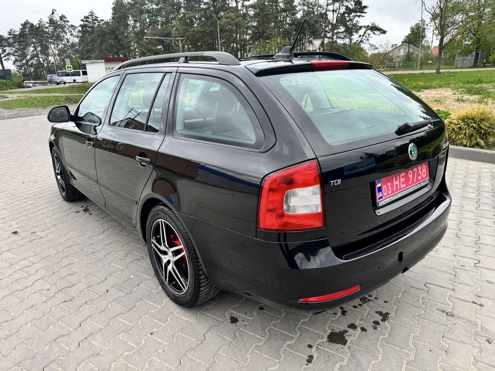 Свіжопригнанна OCTAVIA A5 у ідеальному стані!!!