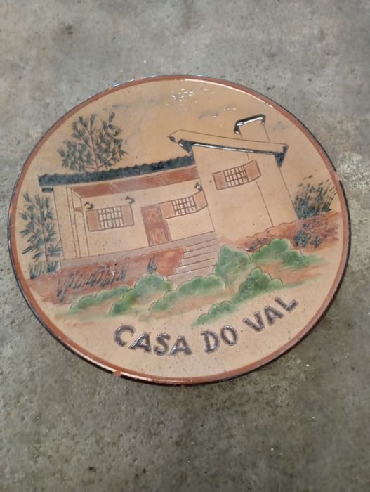 Vendo este prato muito bonito bom estado