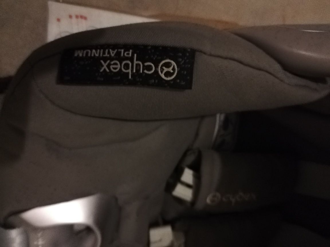 Carrinho+ovo cybex