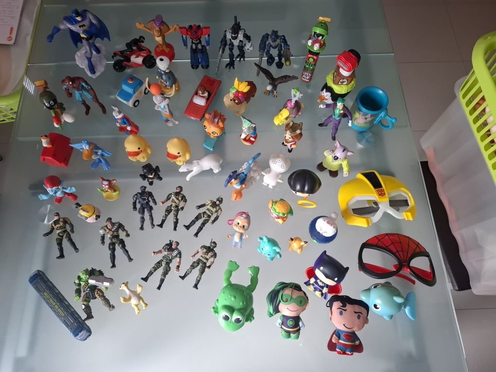 Bonecos e Figuras coleccionáveis