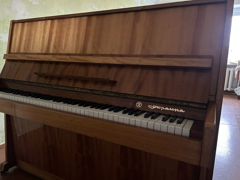 Фортепіано піаніно Украіна