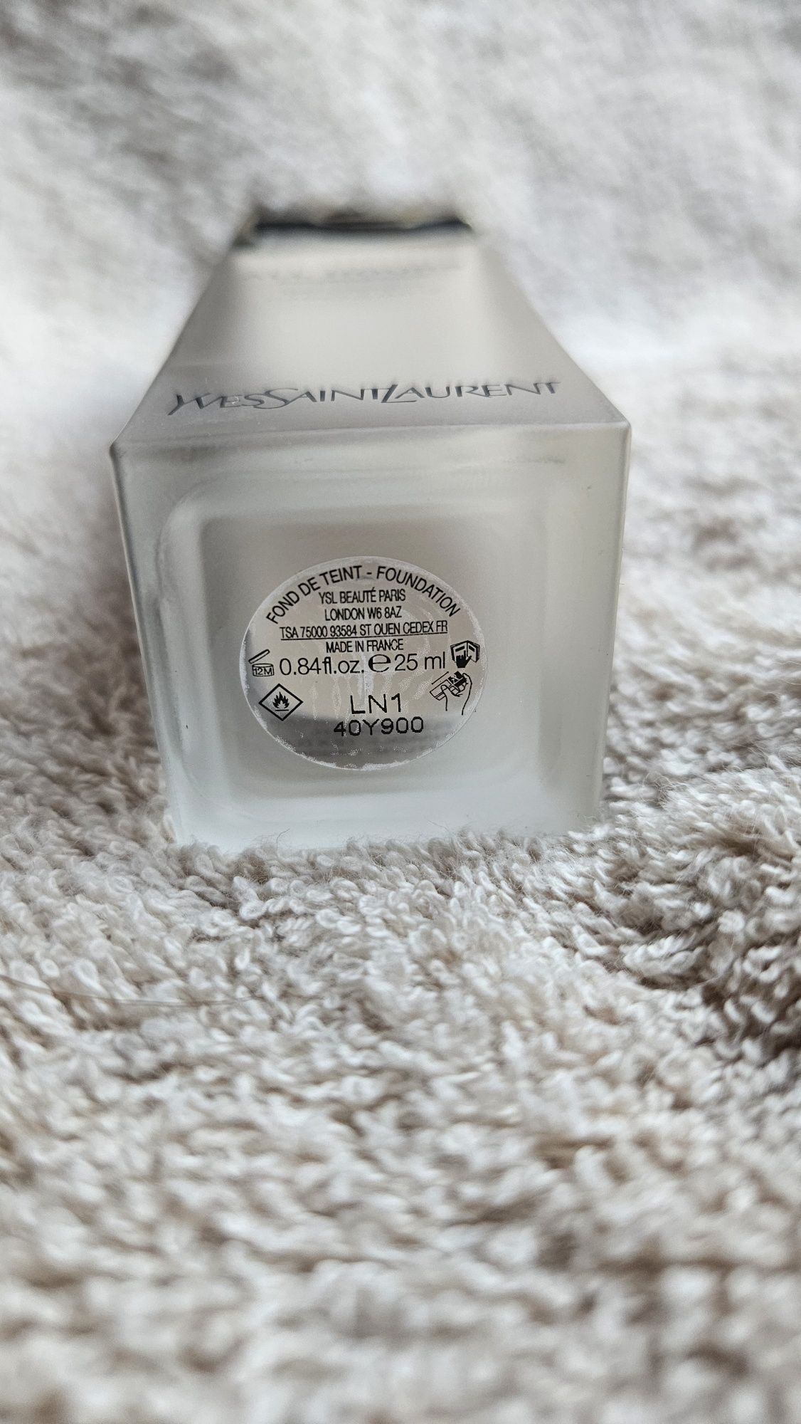 YSL Yves Saint Laurent All Hours Foundation Podkład LN1
 Jak nowy