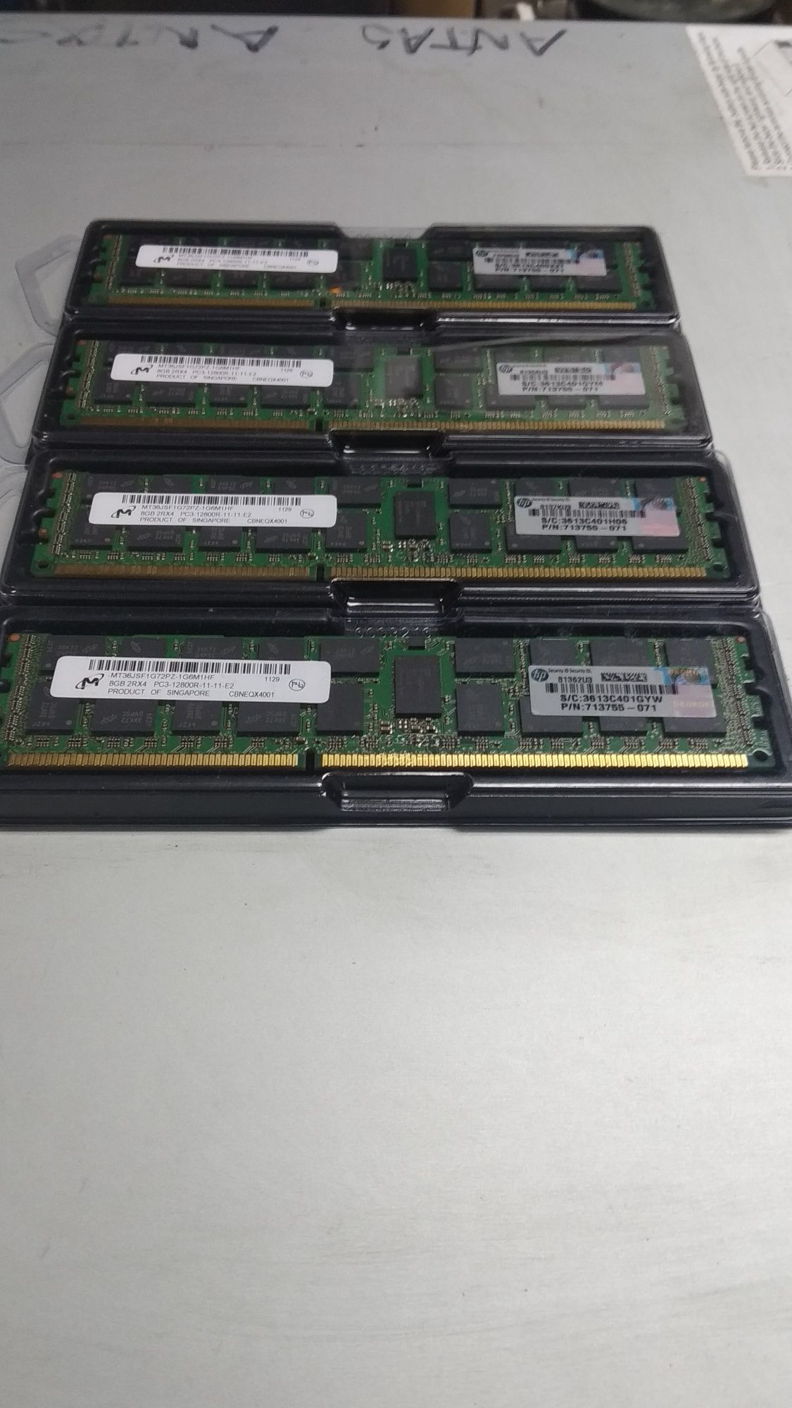 8GB 2RX4 PC3-12800R DDR3-1600MHz 240PIN Rdimm