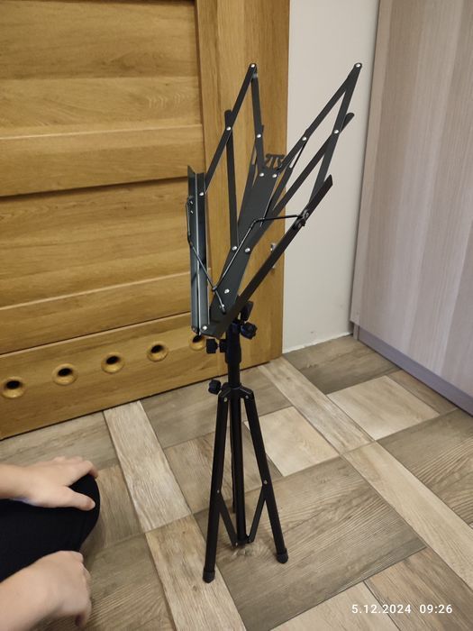 Nowy czarny metalowy stojak pulpit statyw na nuty