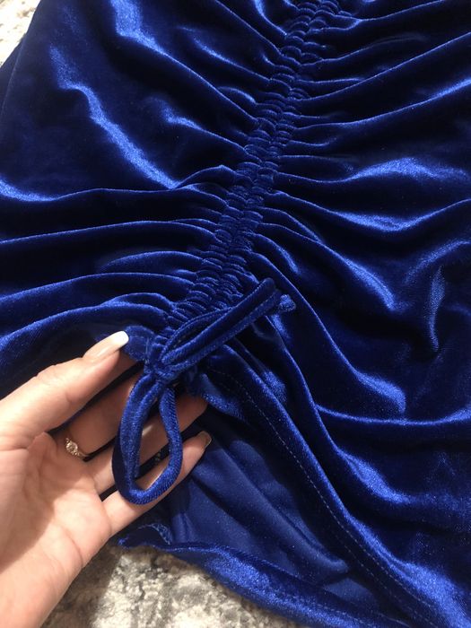 Міні сукня велюрова